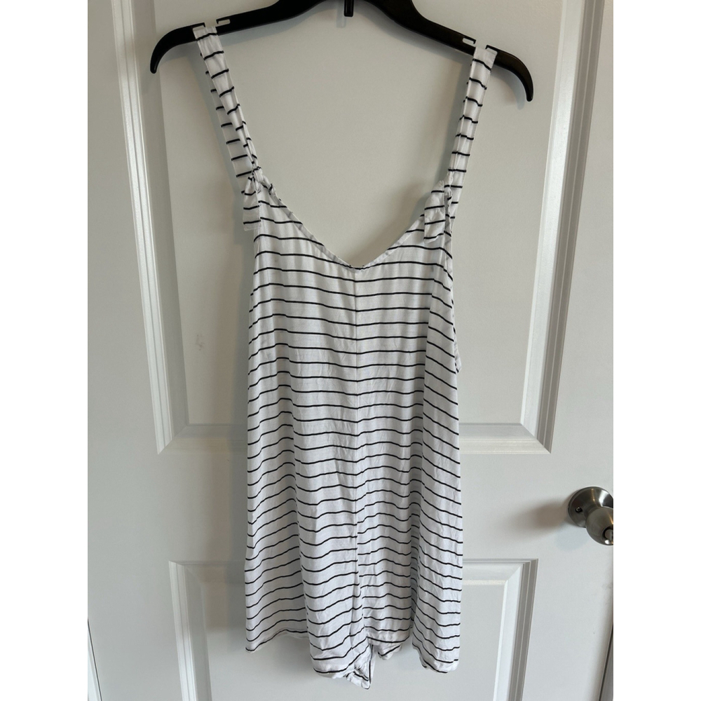 Roxy Women’s White Black Stripe Romper Shorts Size M Adjustable